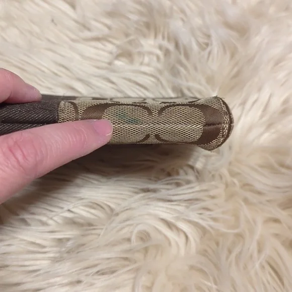 Coach khaki/mahogany double zip wallet - Picture 6 of 10